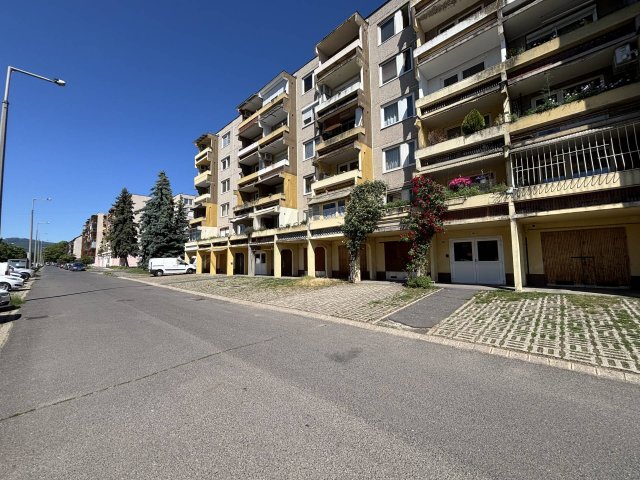 Eladó téglalakás, Miskolcon 31.5 M Ft, 2 szobás