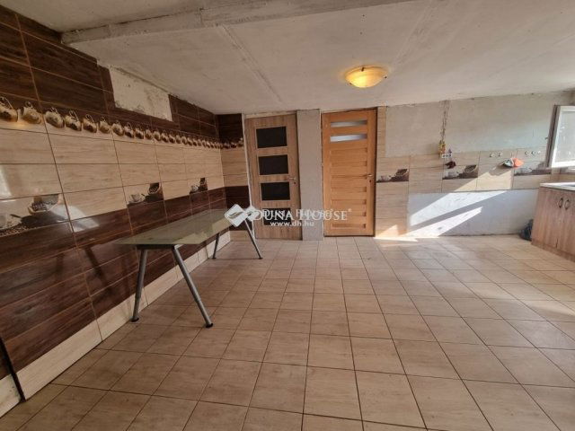 Eladó családi ház, Seregélyesen 23.6 M Ft, 2 szobás