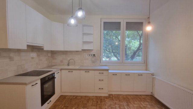 Kiadó téglalakás, albérlet, XIV. kerületben, Angol utcában
