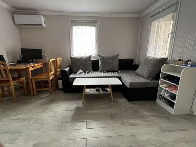 Eladó nyaraló, Kulcson 32.7 M Ft, 3 szobás / költözzbe.hu