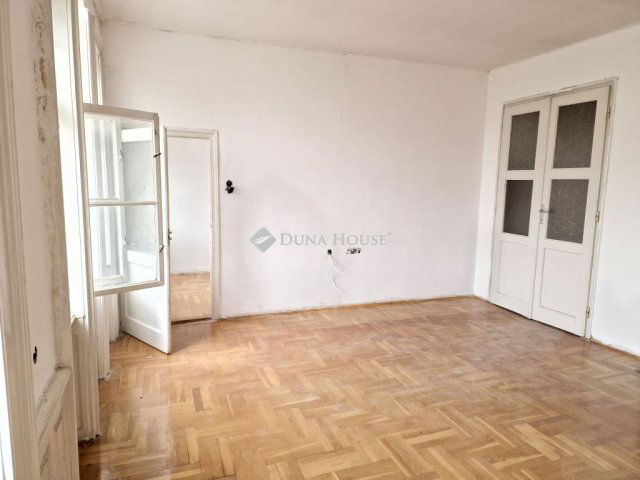 Eladó téglalakás, Székesfehérvárott 34.9 M Ft, 2 szobás