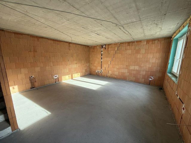 Eladó családi ház, Budakalászon 124.9 M Ft, 4 szobás