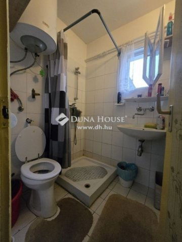 Eladó ikerház, Budapesten, XVIII. kerületben 49.9 M Ft, 2 szobás