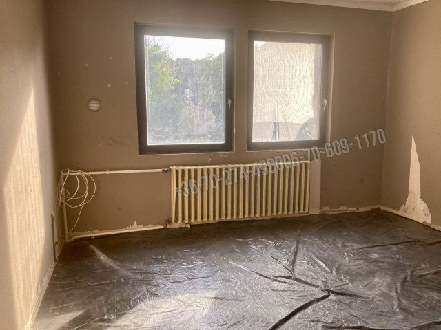 Eladó családi ház, Érsekvadkerten 20.99 M Ft, 5 szobás