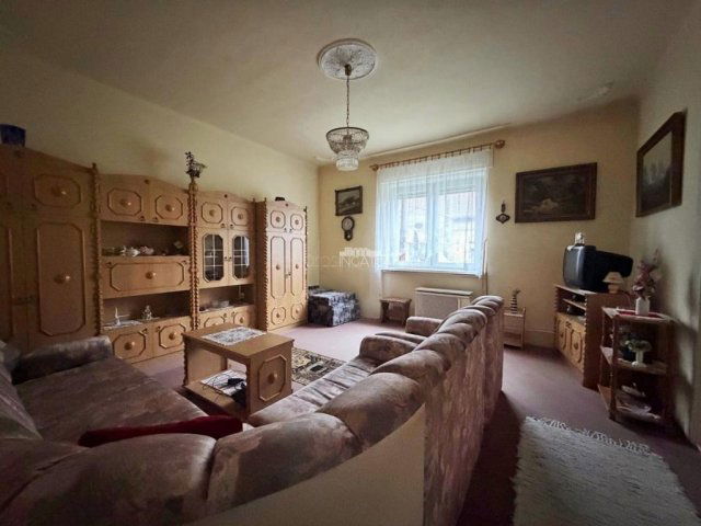 Eladó családi ház, Szombathelyen 49.9 M Ft, 2 szobás