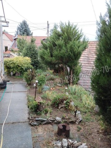 Eladó családi ház, Egerben 135 M Ft, 7 szobás