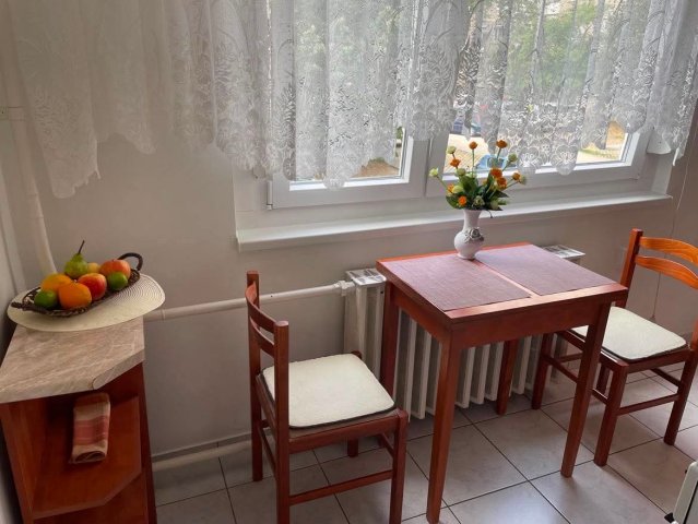 Kiadó téglalakás, albérlet, Győrött 190 E Ft / hó, 2 szobás