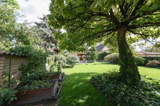 Eladó családi ház, Budapesten, XXI. kerületben 289.9 M Ft