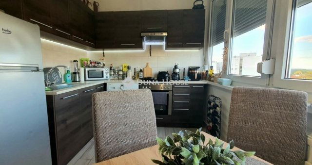 Eladó téglalakás, Szombathelyen 52.9 M Ft, 3 szobás