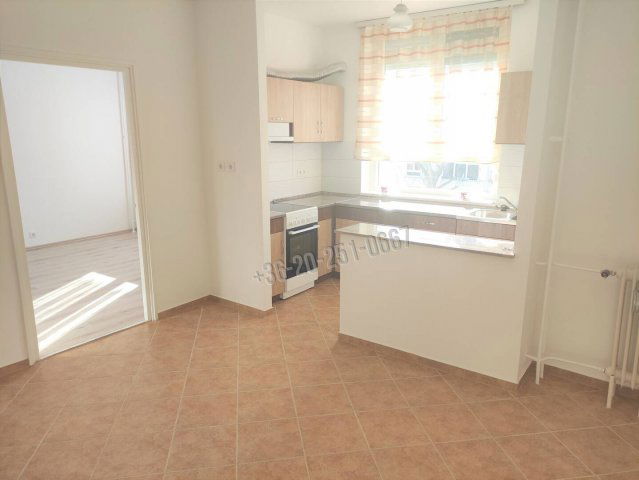 Kiadó téglalakás, albérlet, Mohácson, Ete János utcában