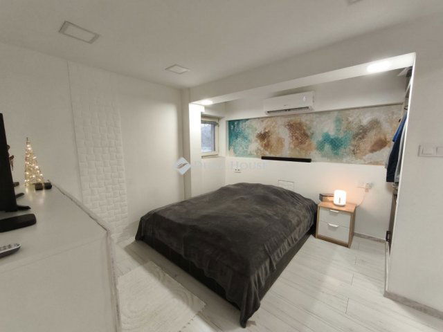 Eladó családi ház, Kisapostagon 35 M Ft, 4 szobás