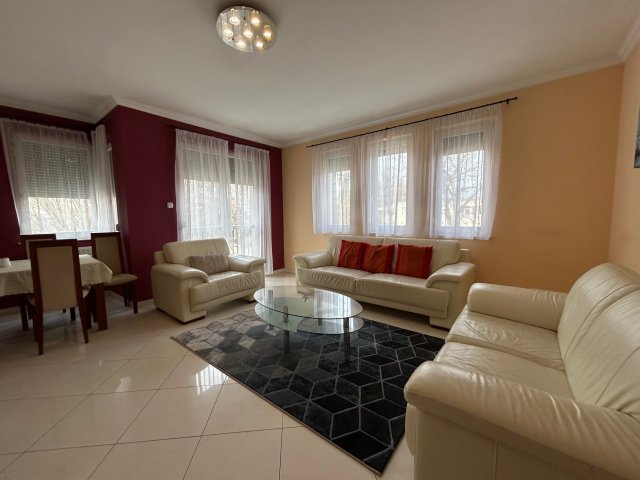 Kiadó téglalakás, albérlet, Debrecenben, Hadházi úton