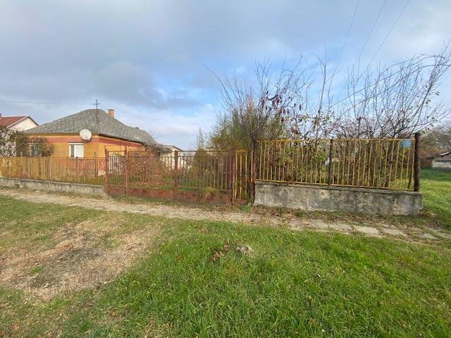 Eladó családi ház, Császáron 27.2 M Ft, 3 szobás