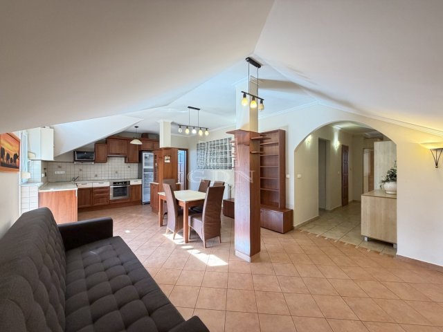 Kiadó téglalakás, albérlet, Székesfehérvárott 260 E Ft / hó