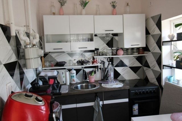 Eladó családi ház, Szegeden 46 M Ft, 2 szobás