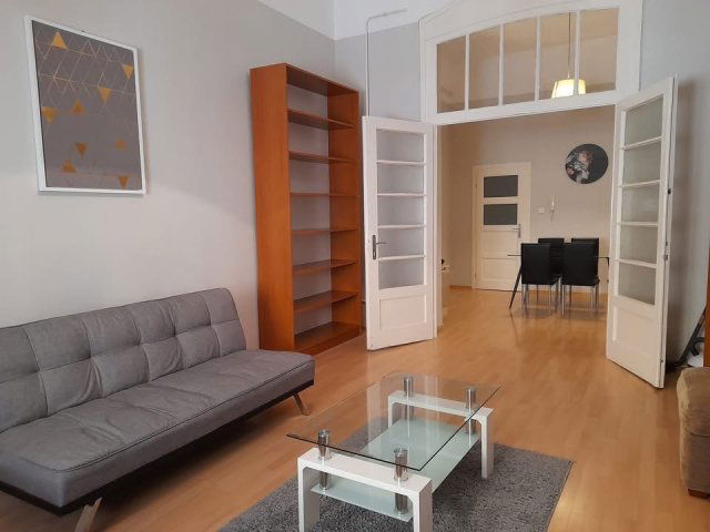 Eladó téglalakás, Szegeden 120 M Ft, 4 szobás