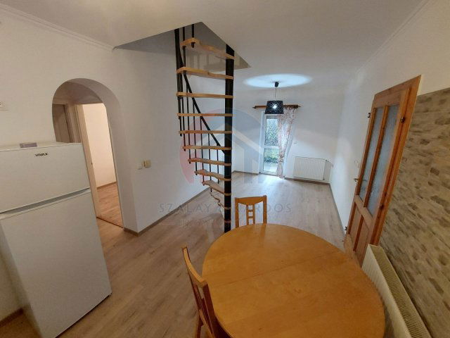 Kiadó családi ház, albérlet, Sopronban 270 E Ft / hó, 4 szobás