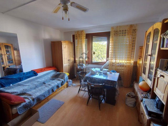 Eladó panellakás, Cegléden 33.9 M Ft, 1 szobás