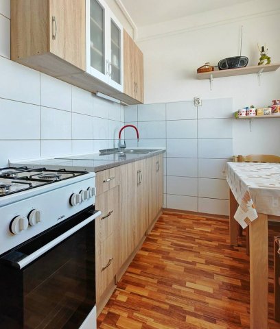 Eladó panellakás, Egerben 39.9 M Ft, 2 szobás