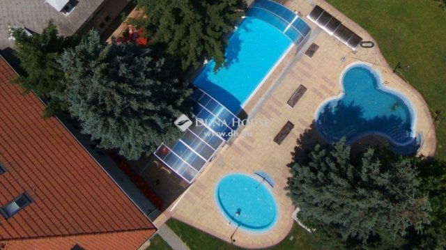 Eladó hotel, Gödön 1050 M Ft, 1 szobás / költözzbe.hu