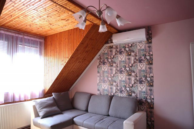 Kiadó téglalakás, albérlet, Szegeden 170 E Ft / hó, 2 szobás