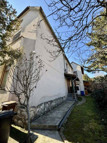 Eladó ikerház, Pécsett 105 M Ft, 4+2 szobás