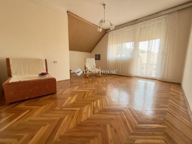 Eladó családi ház, Kecskeméten 89 M Ft, 6 szobás