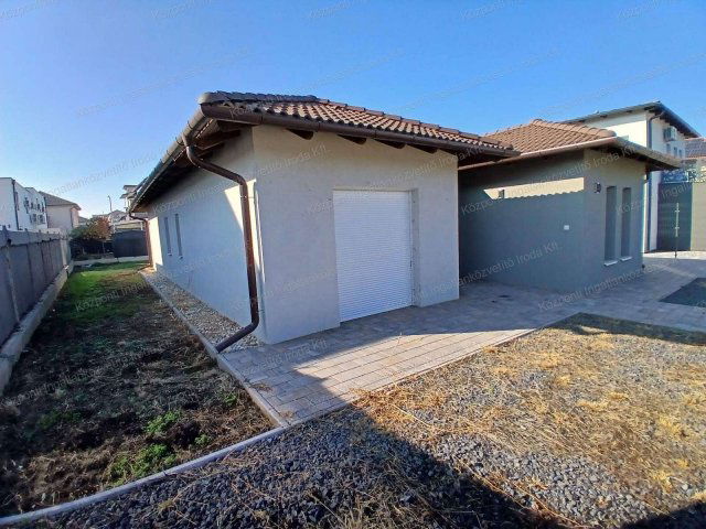 Eladó családi ház, Siófokon 159.9 M Ft, 5 szobás