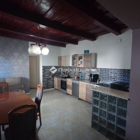 Eladó családi ház, Monoron 63 M Ft, 4 szobás