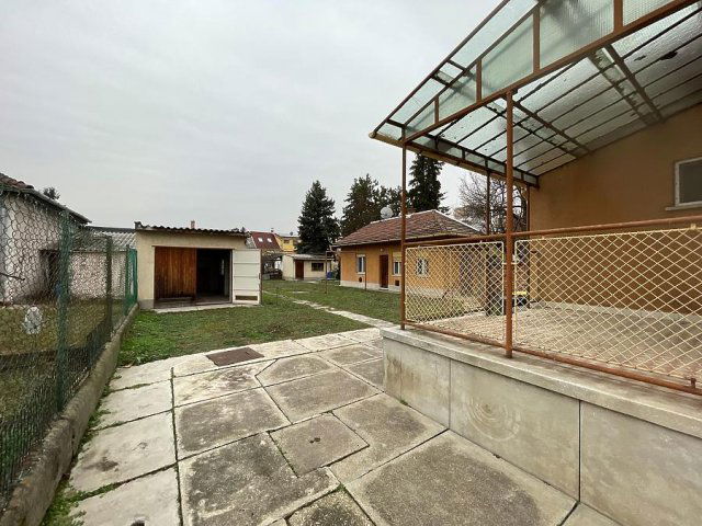 Eladó családi ház, Budapesten, IV. kerületben 140 M Ft