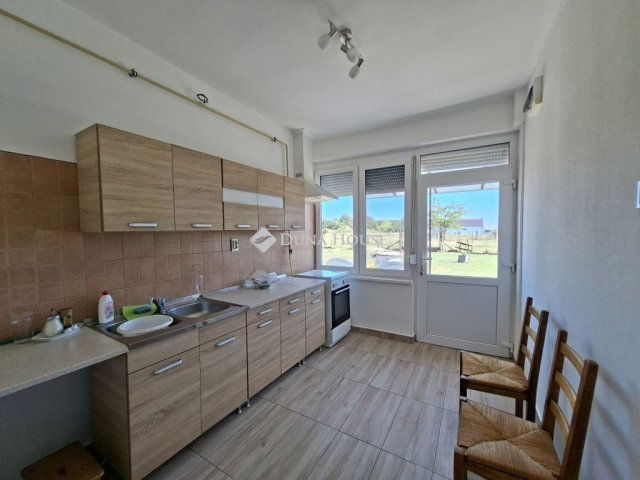 Kiadó családi ház, albérlet, Sárbogárdon 200 E Ft / hó