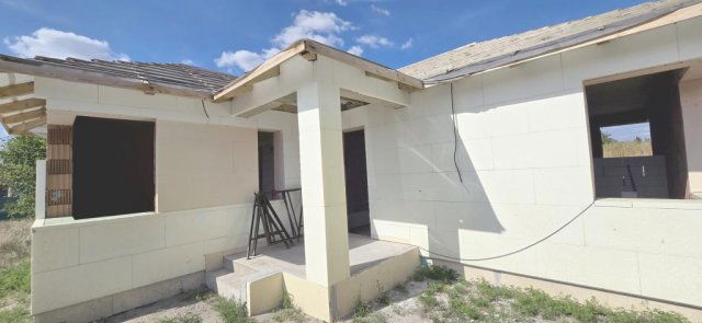 Eladó családi ház, Dunavarsányban 92 M Ft, 4 szobás