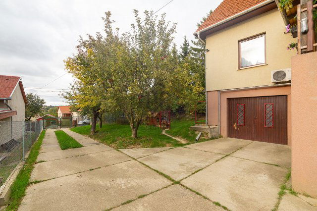 Eladó családi ház, Kerepesen 99 M Ft, 5 szobás