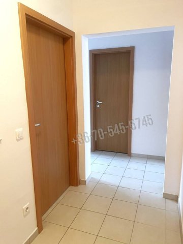 Eladó panellakás, Táborfalván 29.9 M Ft, 2 szobás
