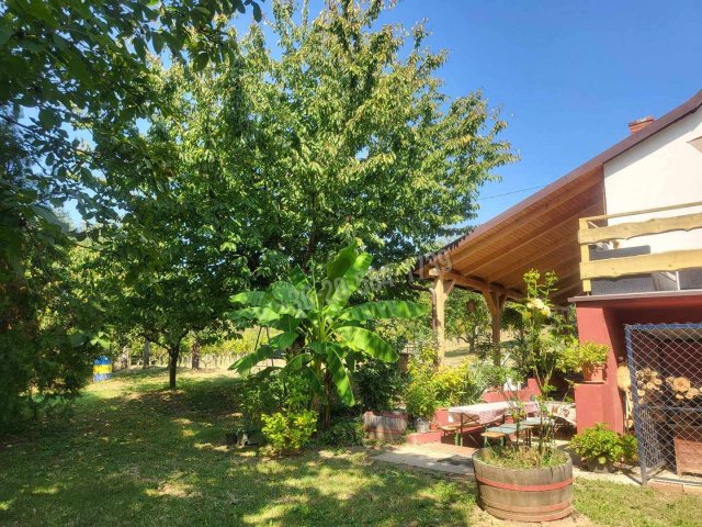 Eladó családi ház, Várvölgyön 46.9 M Ft, 2 szobás