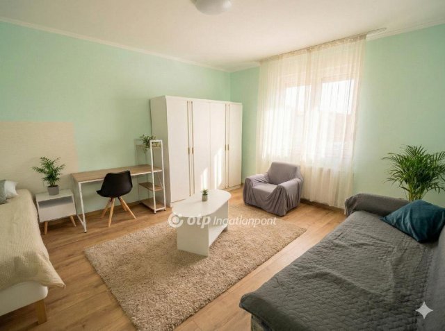 Eladó téglalakás, Nyíregyházán 72.99 M Ft, 5 szobás