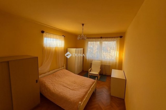 Eladó családi ház, Hatvanban 70 M Ft, 4 szobás