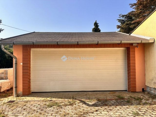 Eladó családi ház, Zalaegerszegen 149 M Ft, 7 szobás