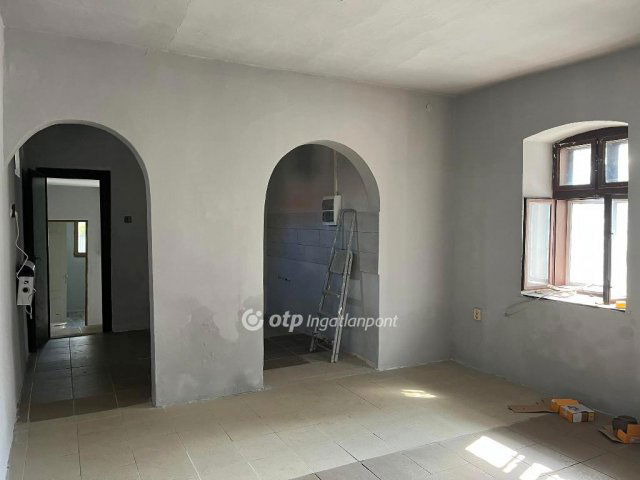 Eladó családi ház, Taszáron 19.5 M Ft, 2+1 szobás