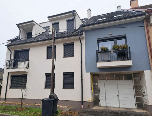 Kiadó téglalakás, albérlet, Nyíregyházán 230 E Ft / hó