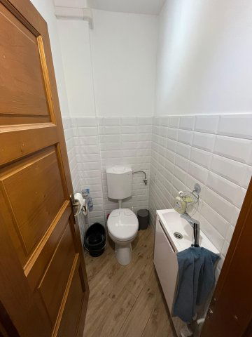 Eladó téglalakás, Pécsett 89.9 M Ft, 3 szobás