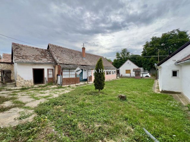 Eladó családi ház, Magyarbólyon 9.99 M Ft, 3 szobás