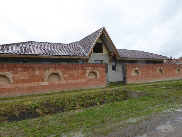 Eladó családi ház, Hajdúszoboszlón 114.9 M Ft, 13 szobás