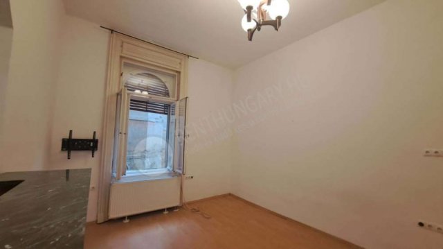 Kiadó téglalakás, albérlet, VIII. kerületben, Szentkirályi utcában