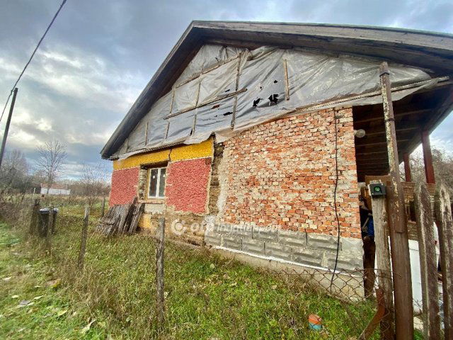 Eladó családi ház, Jászberényben 3.99 M Ft, 2 szobás