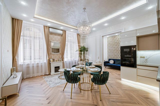 Eladó téglalakás, Budapesten, VI. kerületben 189 M Ft