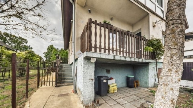 Eladó családi ház, Fóton 125.5 M Ft, 7 szobás