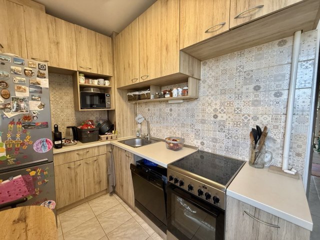 Eladó panellakás, Pécsett, Olga utcában 52.5 M Ft, 3 szobás