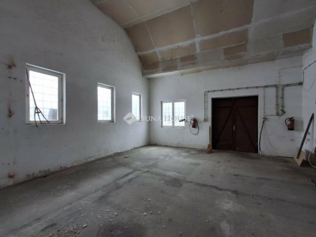 Eladó családi ház, Biharkeresztesen, Széchenyi utcában 25 M Ft