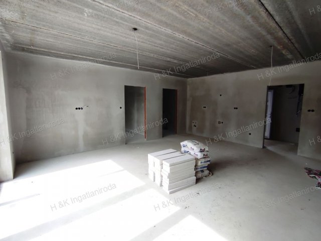 Eladó ikerház, Veresegyházon 110 M Ft, 4 szobás